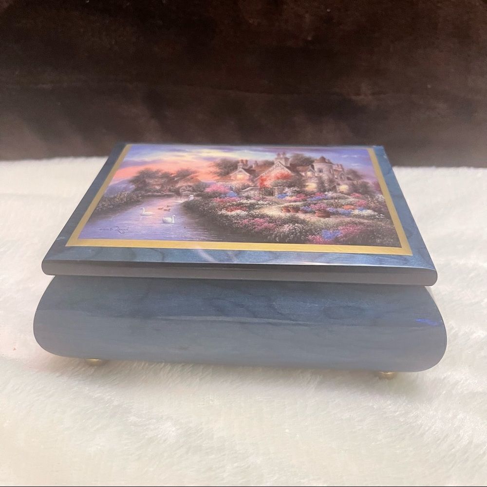 ERCOLANO Italian Jewelry musical box - Picture 2 of 14